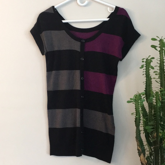 Short sleeve lightweight sweater tunic - Picture 2 of 4